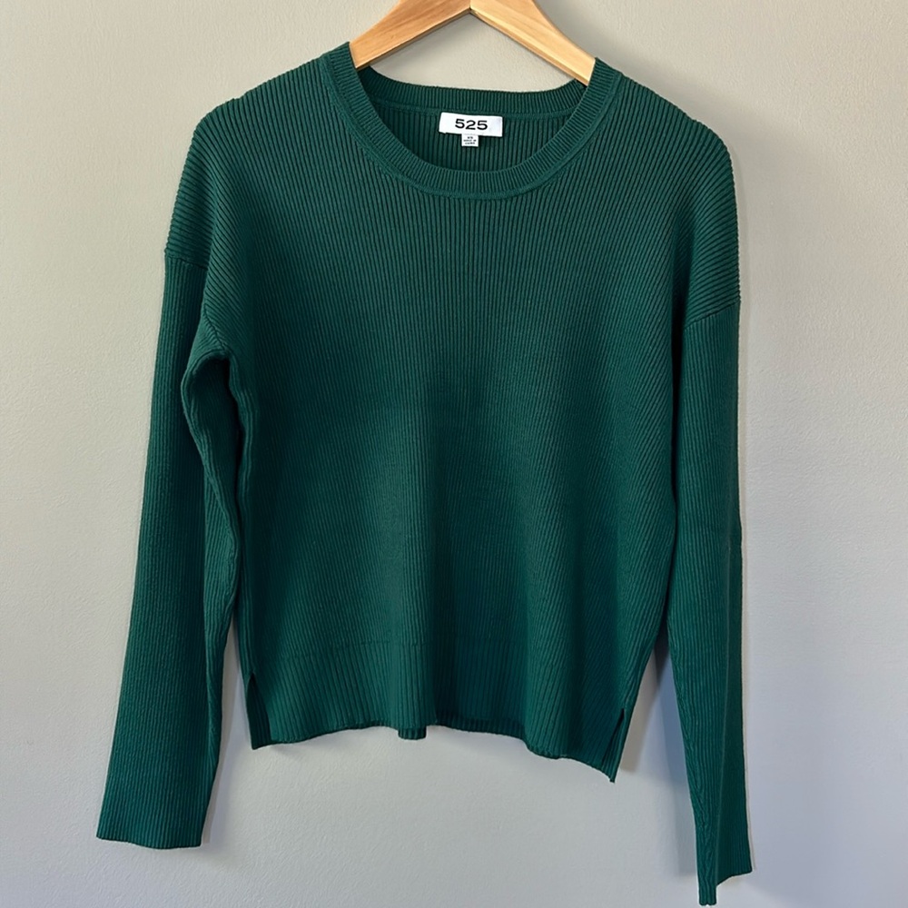 525 Nola Ribbed Crewneck Sweater‎ Sz XS Rainforest Green.